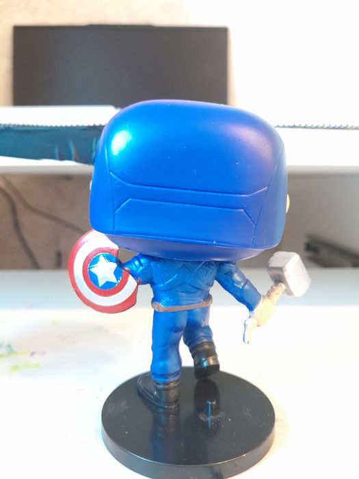 Продаю фигурки marvel