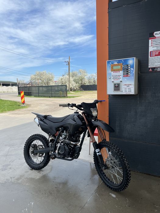 Vand kxd falcon 150 ( schimb si cu honda , suzuki kawasaki - defecte )