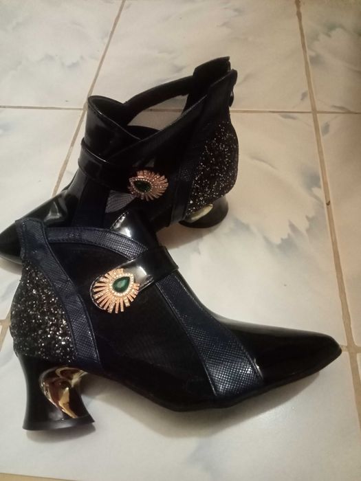Ghetute de vara cu plasa, de ocazie - deosebite, 36,5 - 37 - 24,5 cm talpic