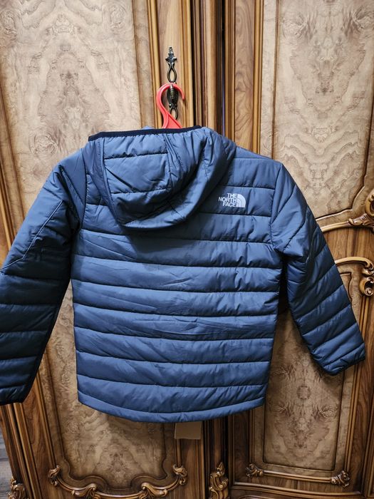 Продается новая куртка на мальчика 10-12 лет