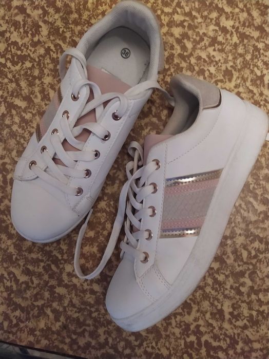 Спортни обувки - изгодно