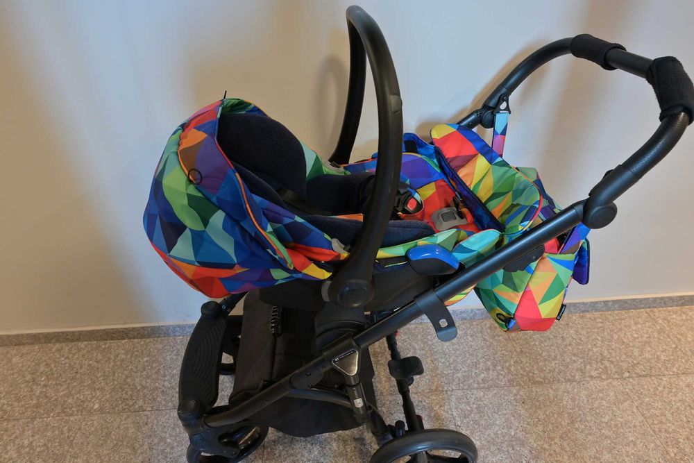 Бебешка количка Adamex Cortina 3 в 1 + Kikkaboo - Isofix база за кола