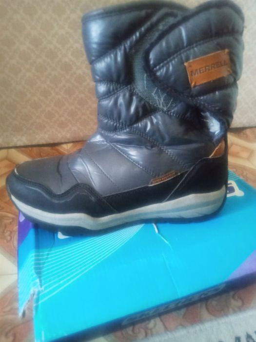 продам обувь все за. 1000