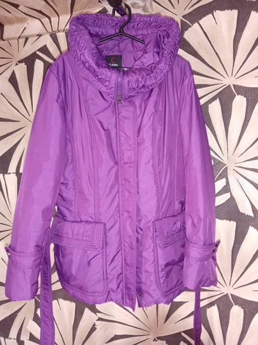 Продам женские куртки р.48