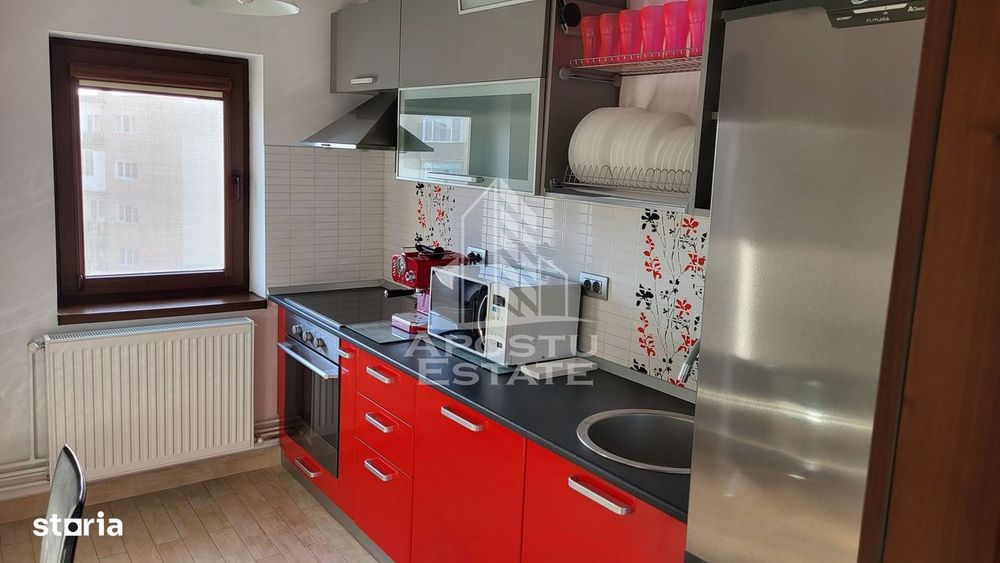Apartament 3 camere, zona Micalaca
