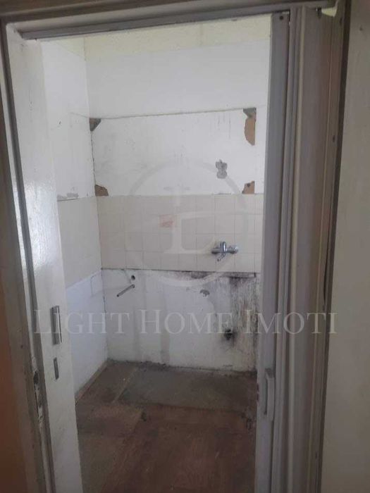 Продава се Едностаен апартамент в Пловдив, Тракия - 36 кв.м за 1473 €/кв.м - Снимка #1