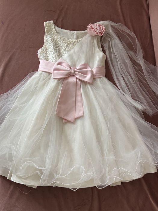 Платье белое детское