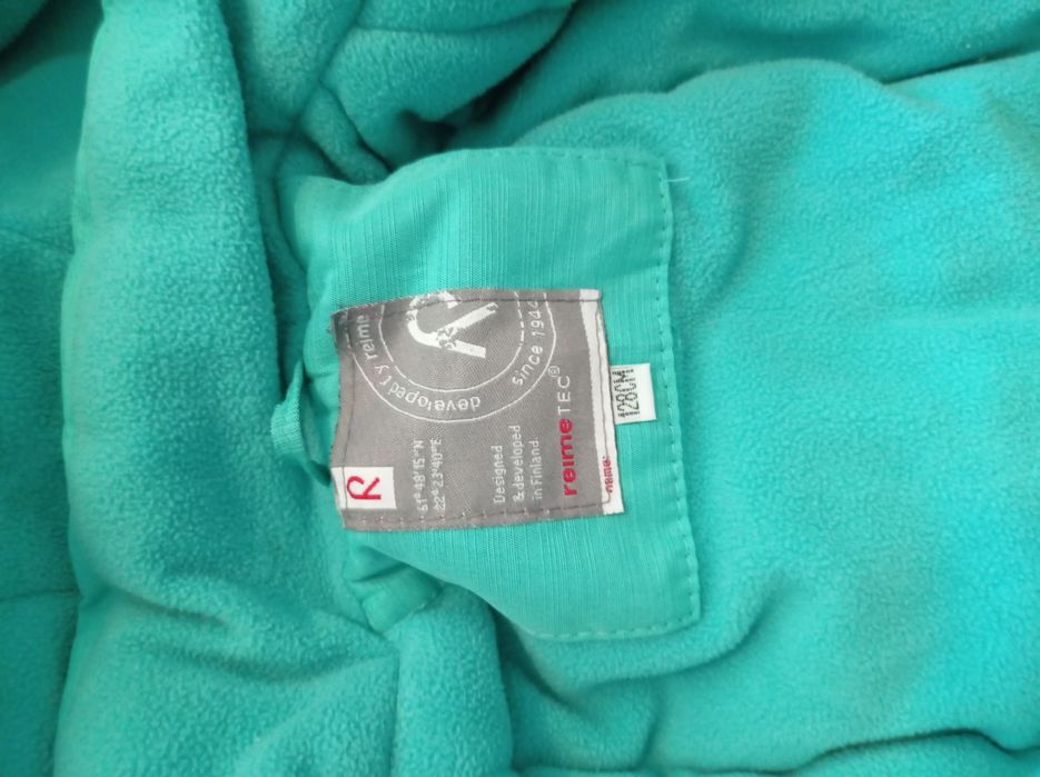 Продам  комбинезон для девочки