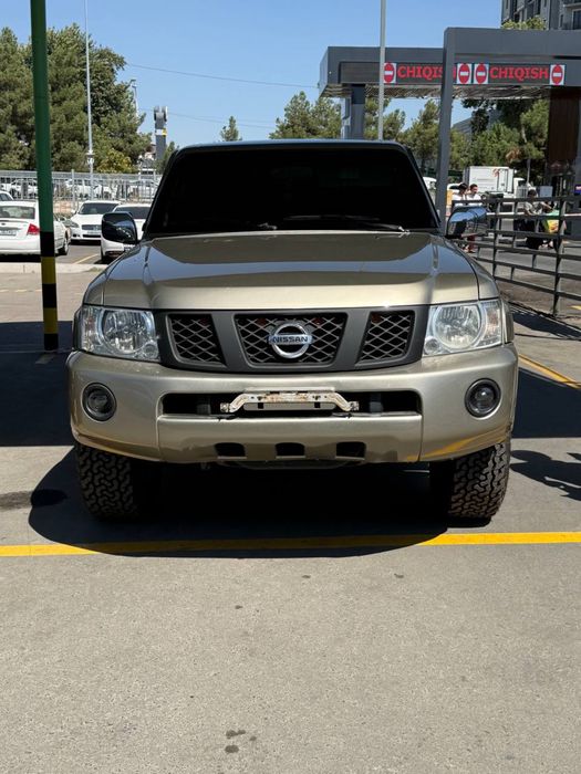Nissan Patrol Safari