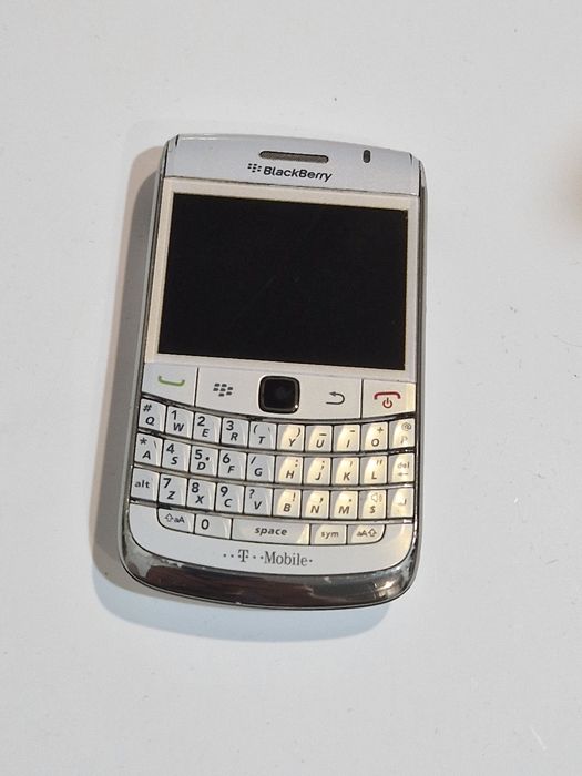 Telefon BlackBerry fără accesorii