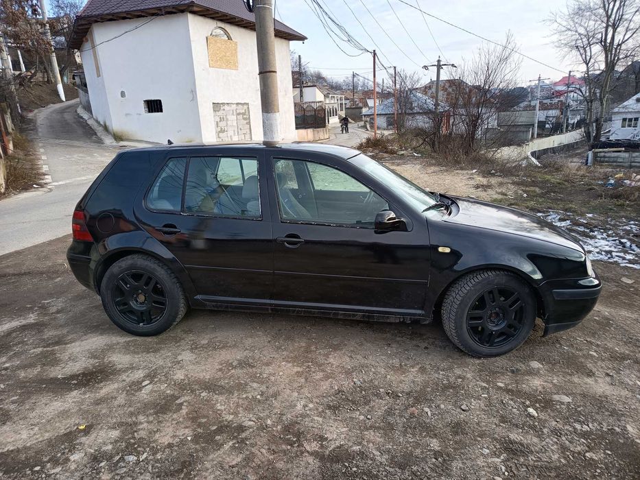 VOLKSWAGEN Golf 2000 — imagine 3