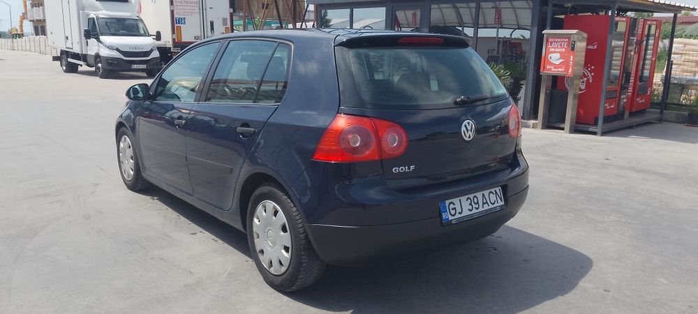 VOLKSWAGEN Golf 2005 — imagine 5