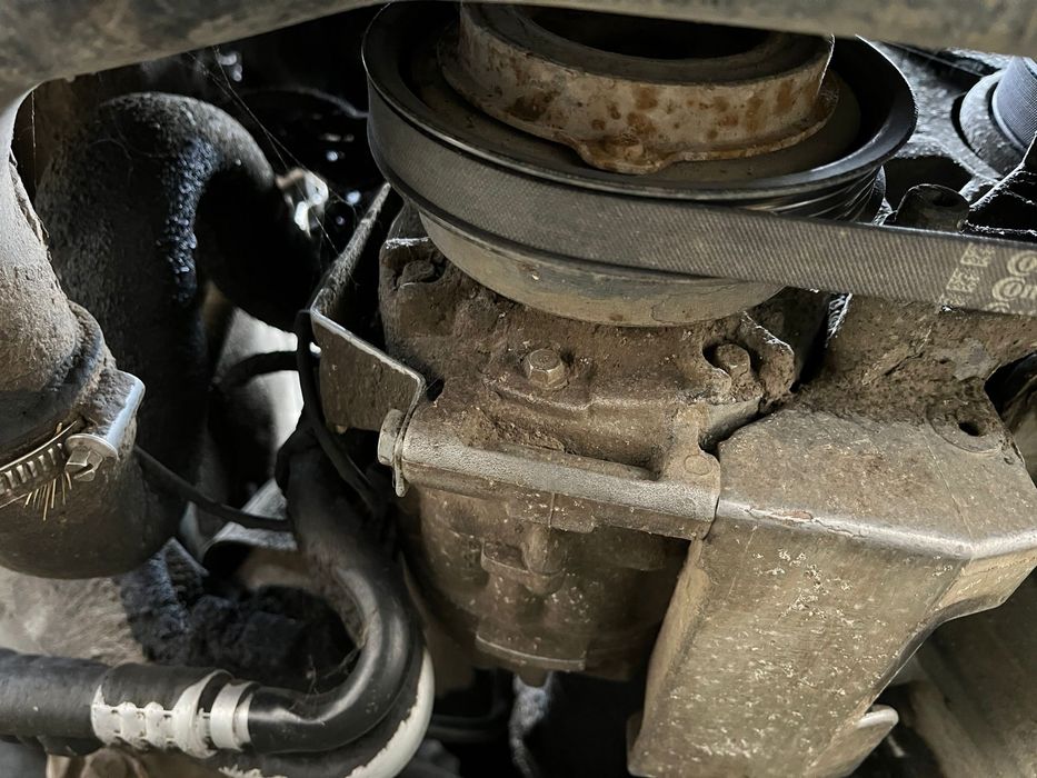 Compresor AC cod: 8D0260808 pentru VW Passat B5.5 1.9 an 2004 101CP