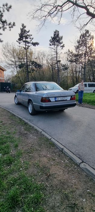 MERCEDES-BENZ E-Class 1993 — imagine 3