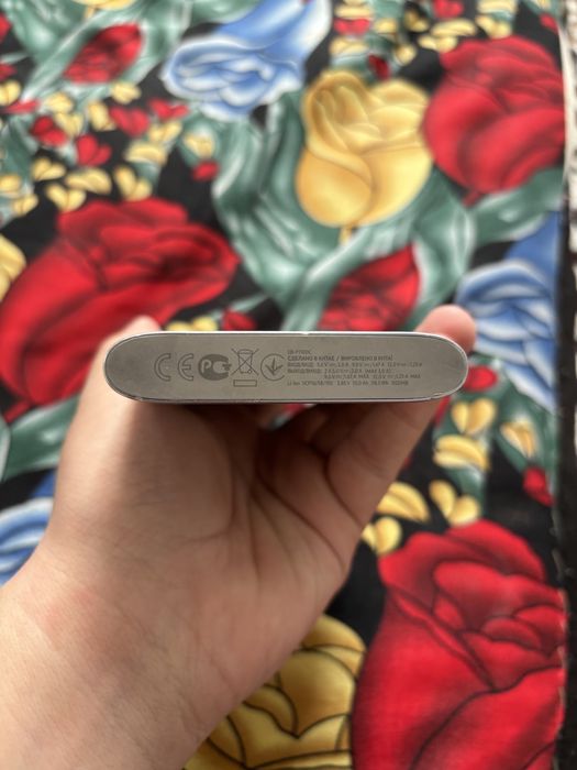 Каррманный зарядчик