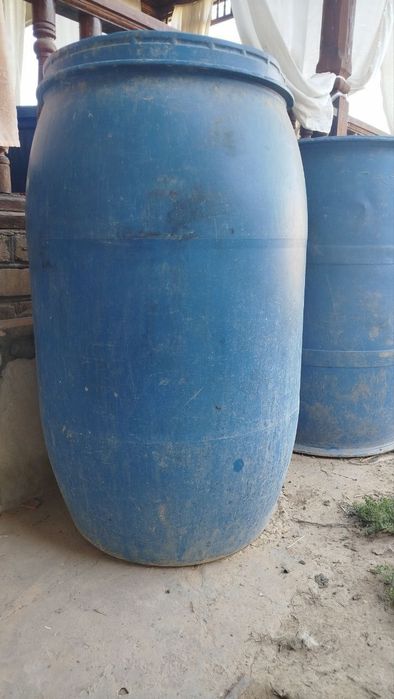 Plastmas bochka 200 litr