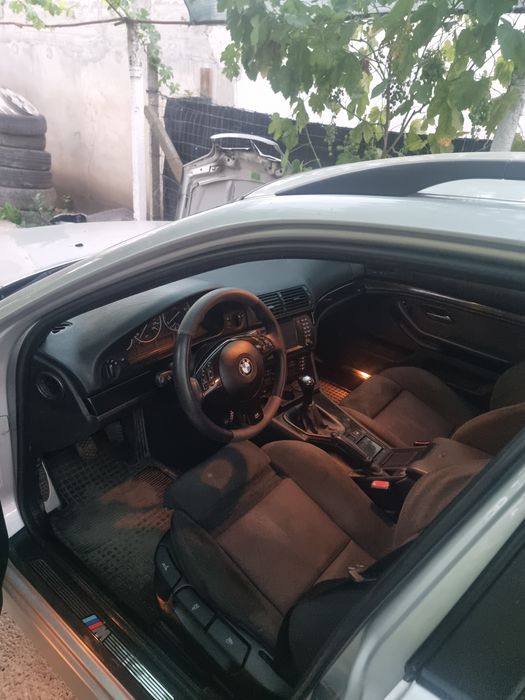 Vând BMW E39 520i  pachet M