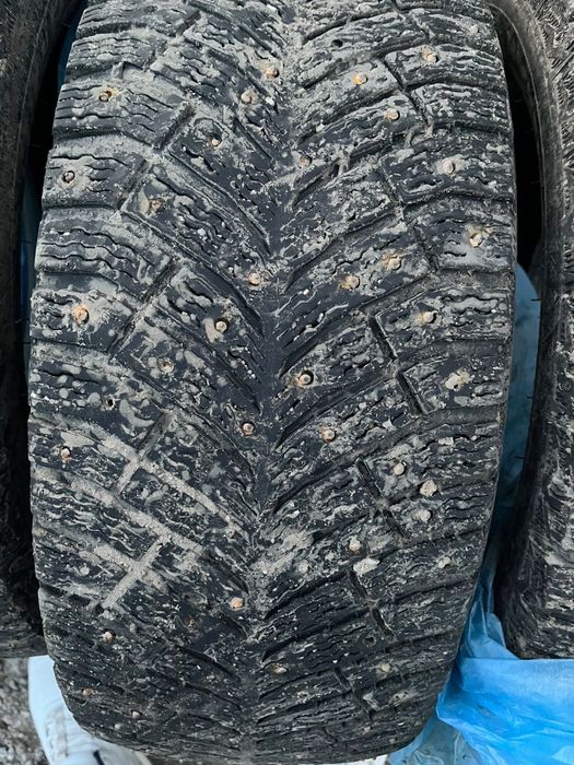 Мишлен комплект 215/50/17