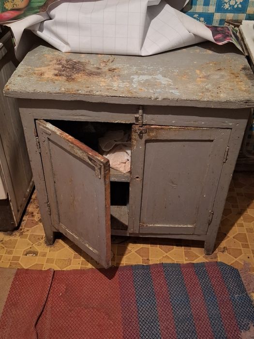 Эски мебел сотаман