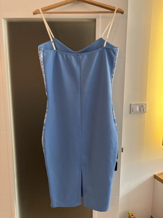 Светло синя рокля