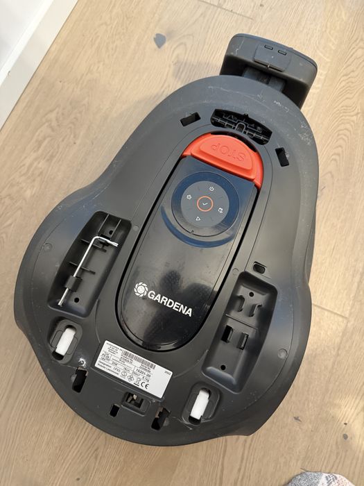 Robot tuns iarba Gardena Sileno Minimo