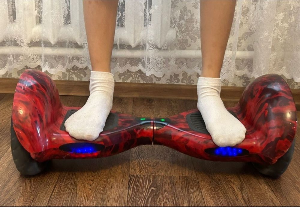 Продам гироскутер большой