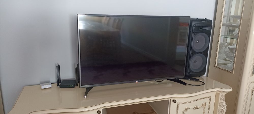 Продам телевизор LG