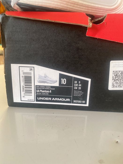 Кроссовки Under Armour