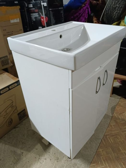 Продам раковину тумбу