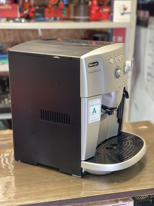 Кафеавтомати|Кафемашини DeLonghi MAGNIFICA ESAM4200.S