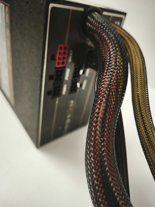 Sursa Chieftec Navitas Series GPM-1000C, 80+ Gold 1000W