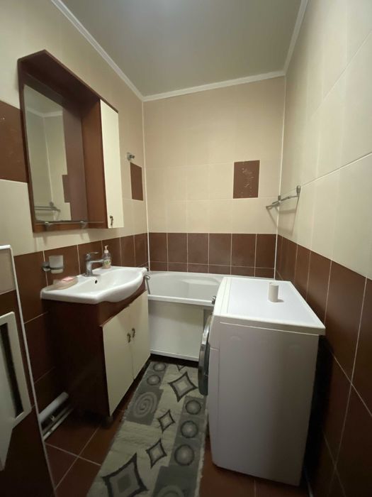 продам 1 комн квартиру в центре