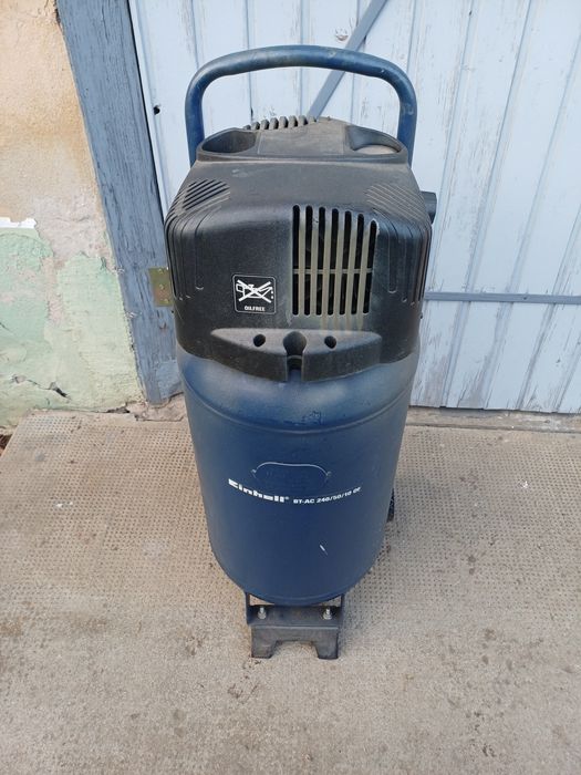 Compresor 10 bar 50 litri