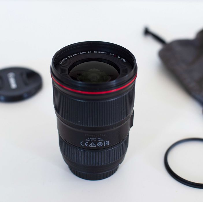 Obiectiv Canon EF 16-35