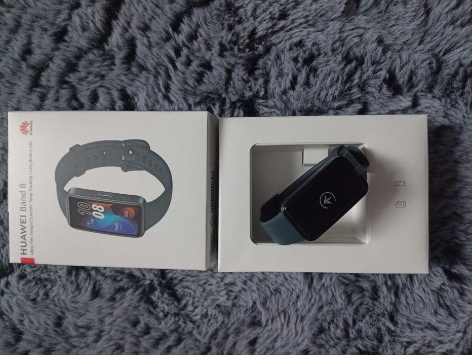 Bratara fitness Huawei Band 8 ; Smartwatch