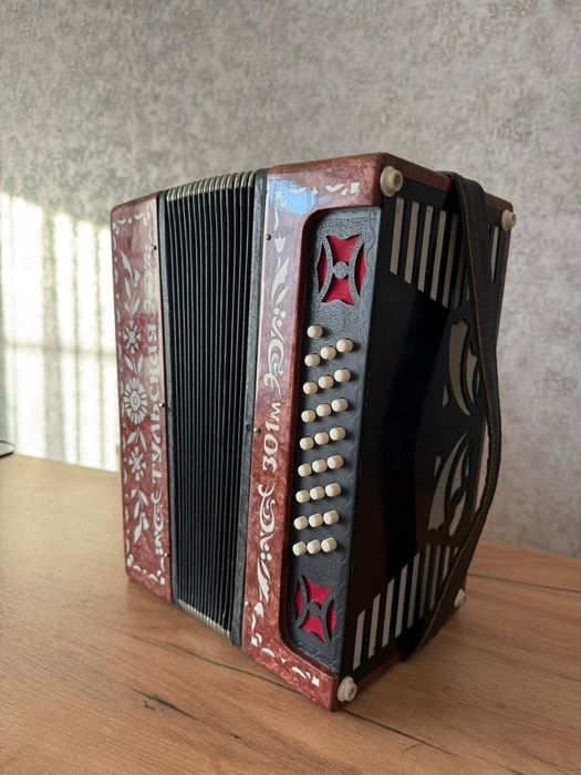 Продам гармонь Тульская