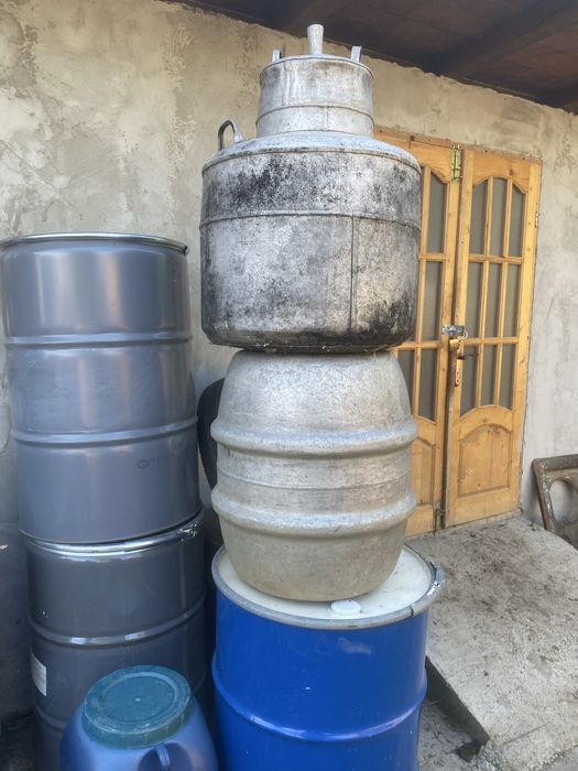 Vand butoaie din fier