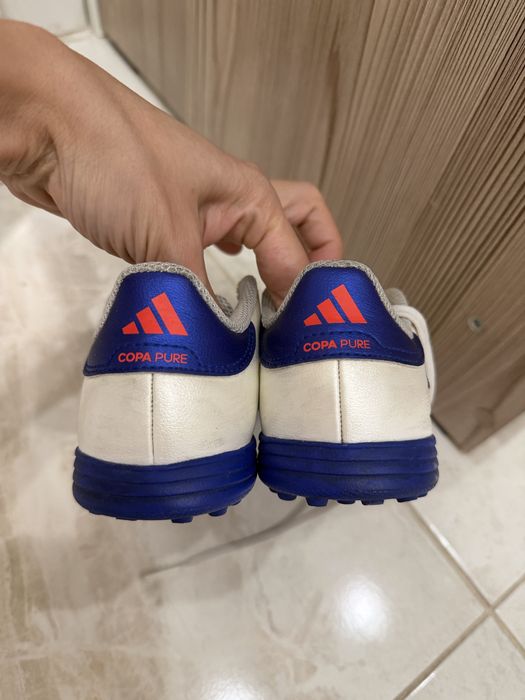 Бутсы «сороконожки» Адидас оригинальные