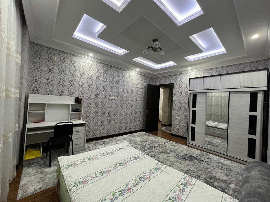 Продаю дом готовый 6 соток! Янгихаётский район,метро Янгихаёт(4 бекат)