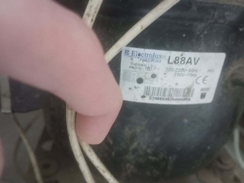 Холодильник продовольственный Вега