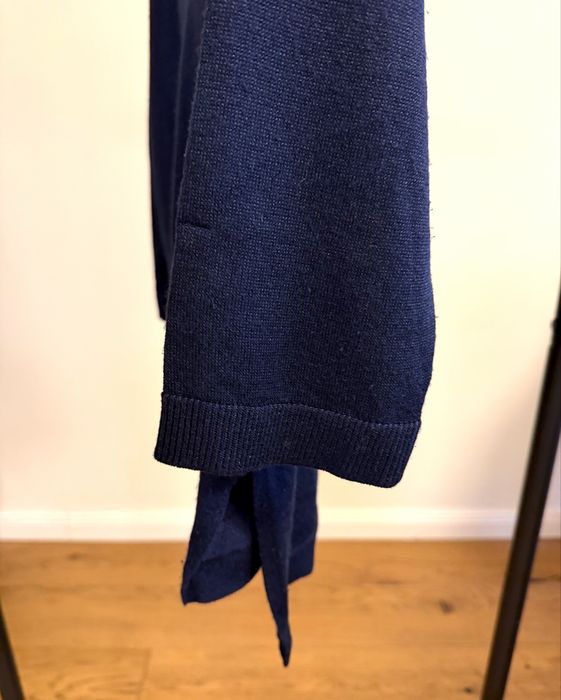 Massimo Dutti тънка блуза с V-деколте