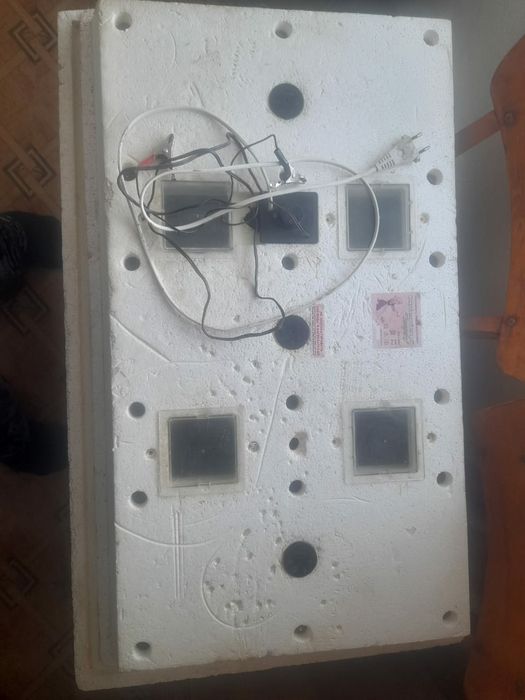 Инкубатор рабочий на 98 яиц