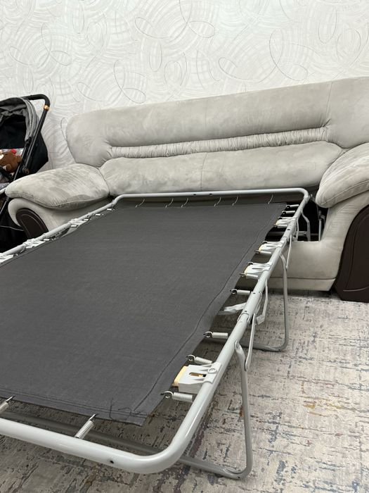 Продам 2 дивана