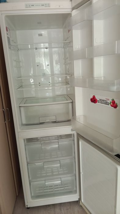 Холодильник LG-2метра.А+ NO FROST