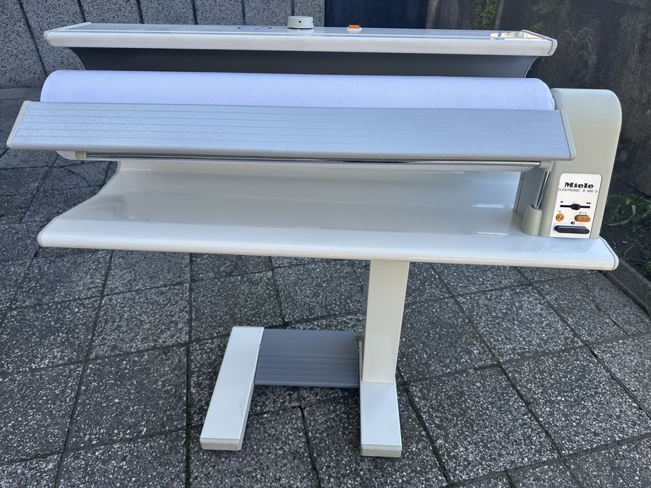 Гладачна машина-каландър Миеле/Miele