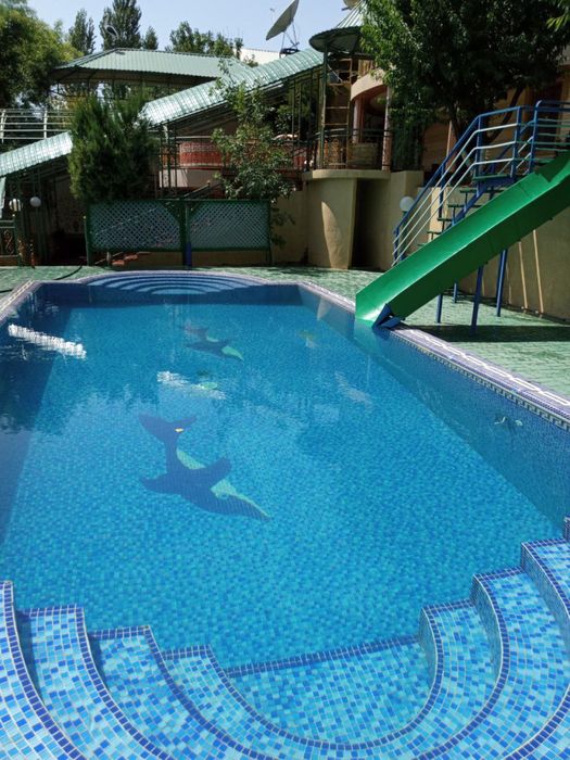 Продаётся дача в Чарваке с видом на угам. Недалеко от бочки