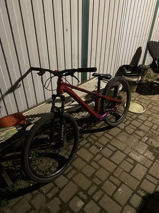 Велик Кастом Дерт.