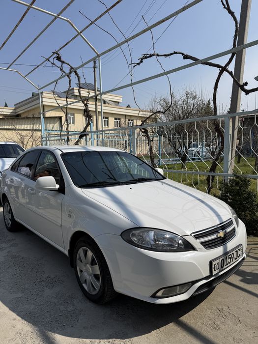 Chevrolet Gentra 2015 AT 1 yevro