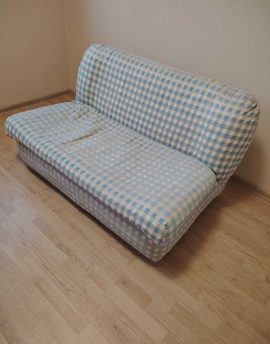 Разтегателен диван