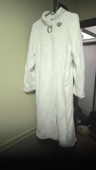 Продам шубку новую